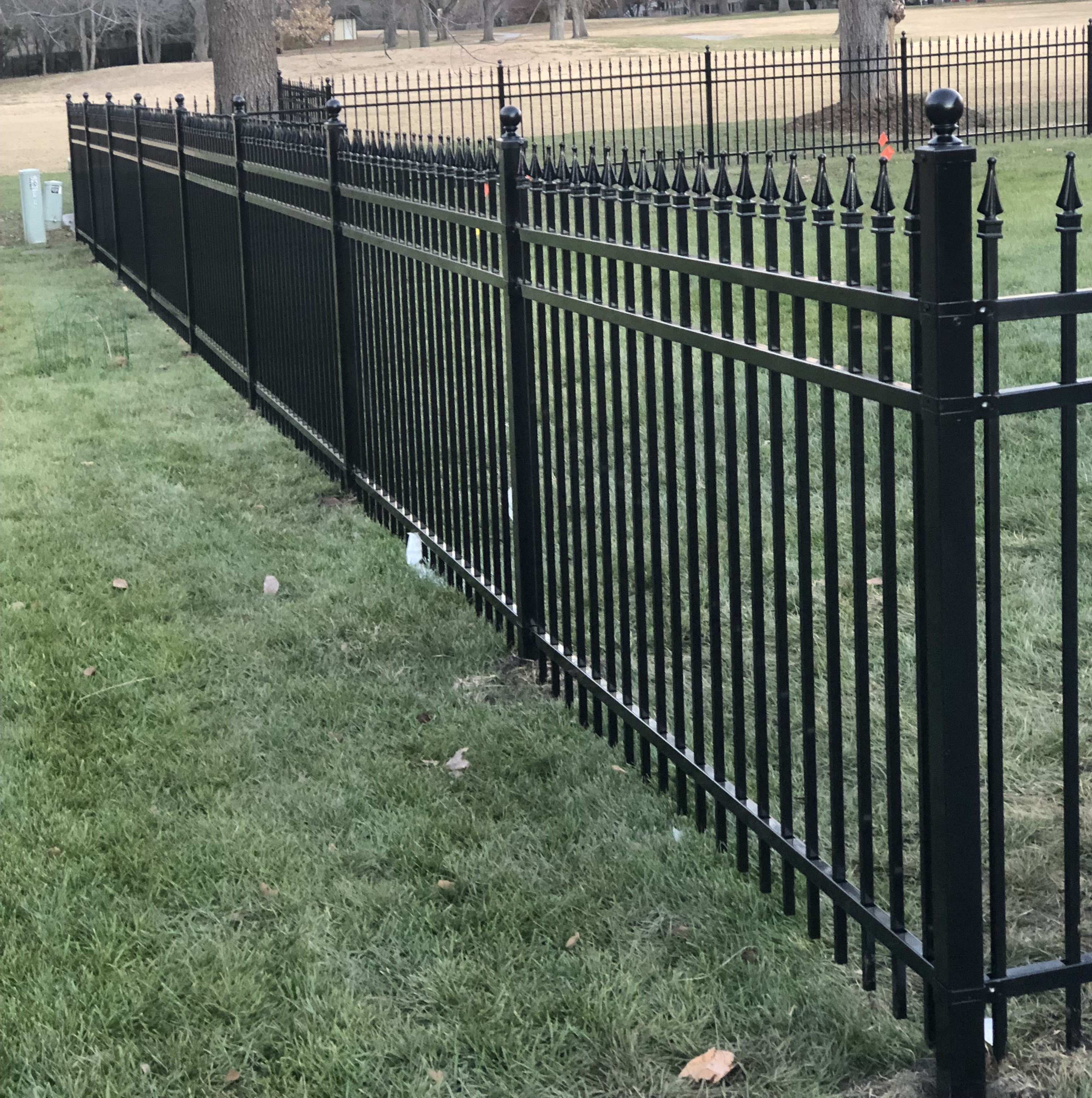 steel fence straight with spike design